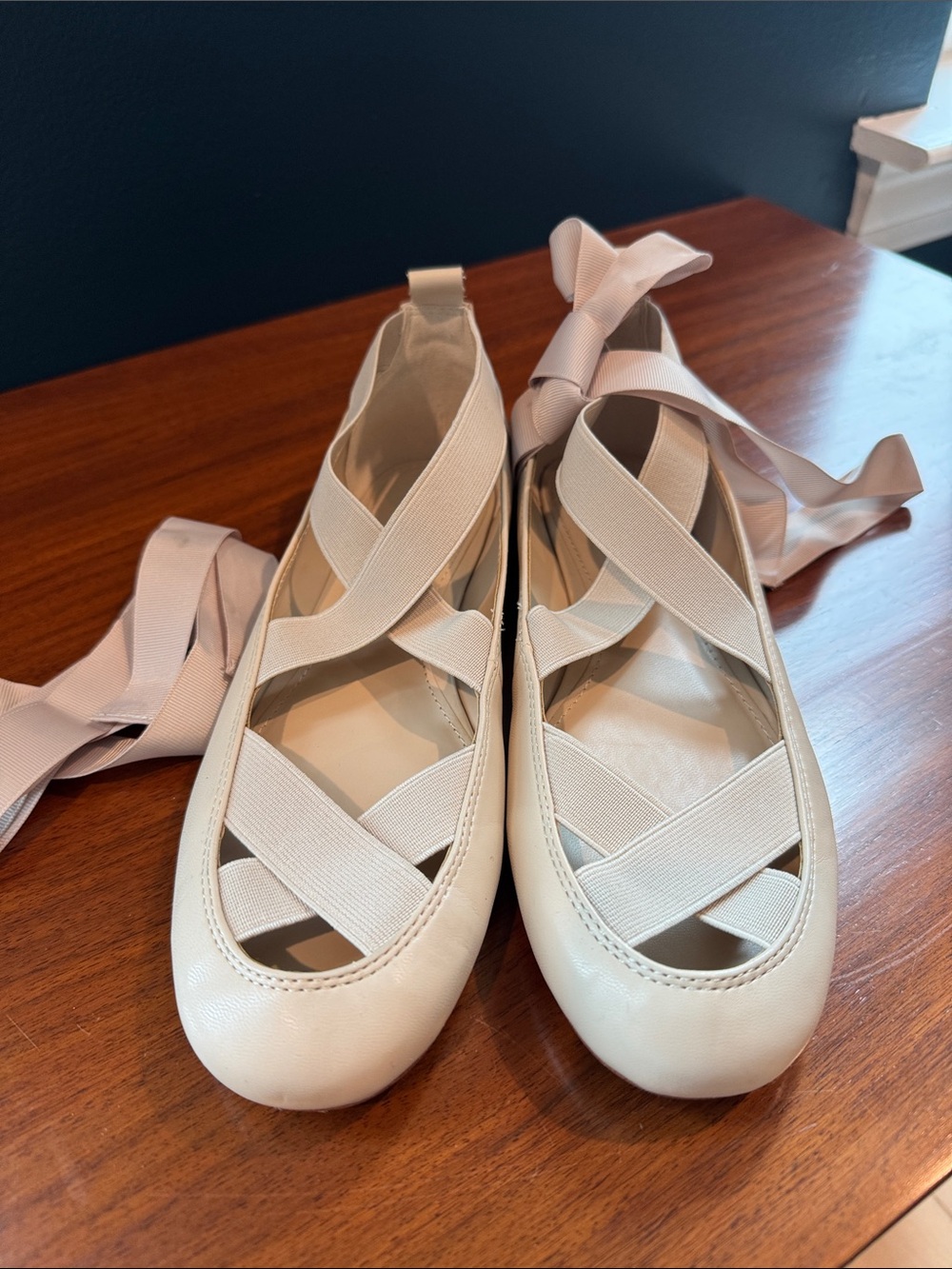 Women's Ballet-Inspired Crisscross Strap Flats -